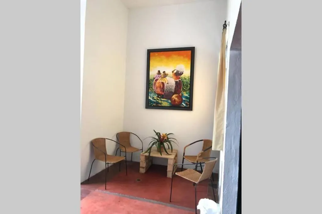 Blue Parrot San Antonio Apartamento Cali